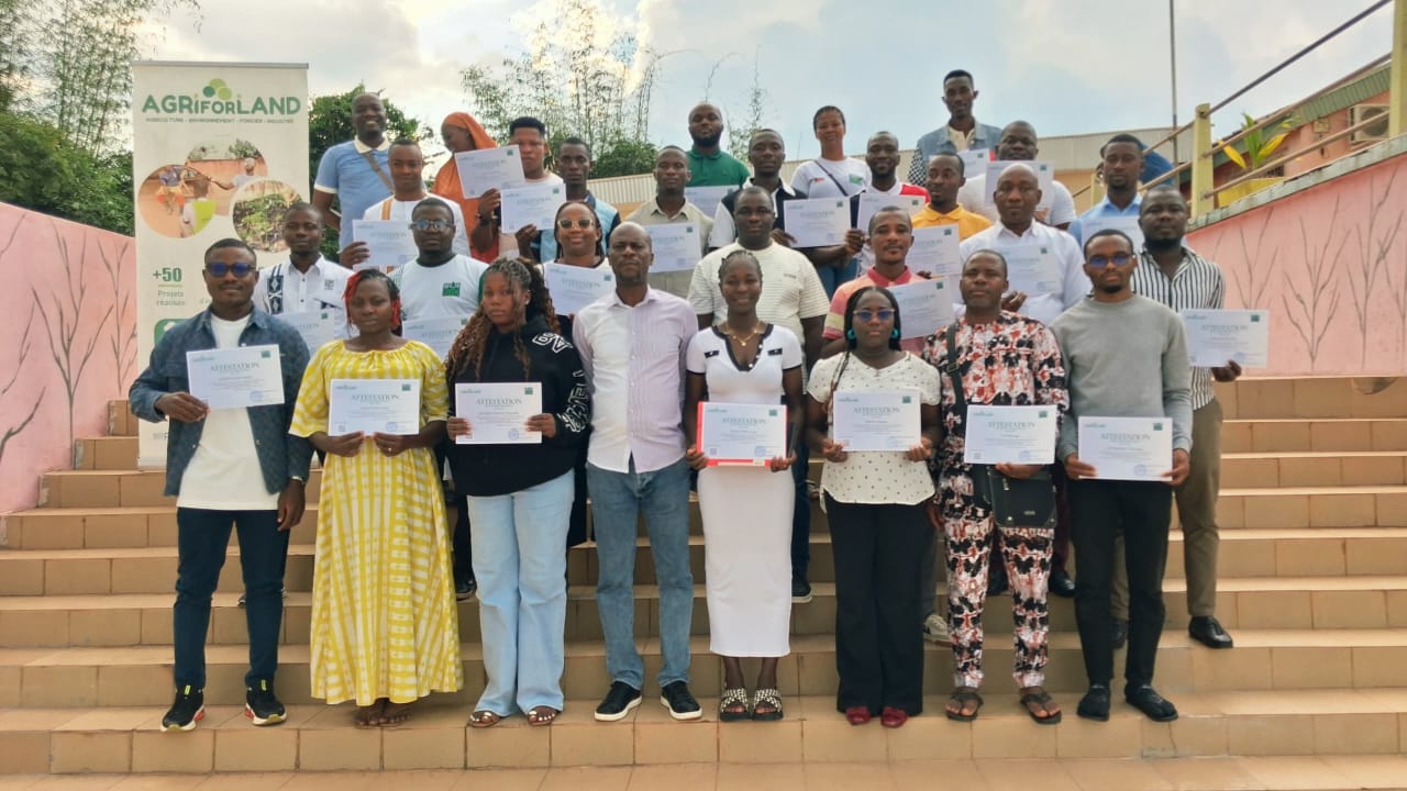 FORMATION DES FORMATEURS DE SO-B-GREEN ET DES PRODUCTEURS SUR LES AVEC ET LA GESTION DES REVENUS DU MÉNAGE EN ZONE RURALE CACAOYÈRE – OURAGAHIO & GUIGLO